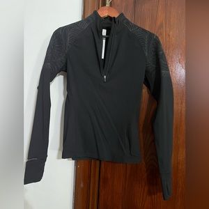 Lululemon sport Top (Never Worn)
